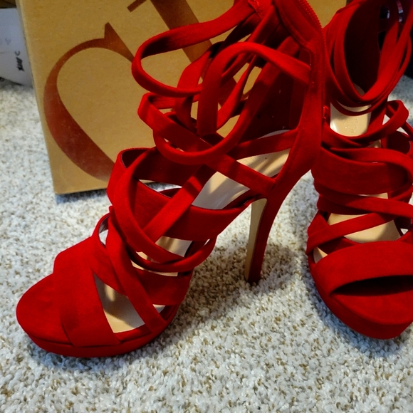 New Red heels ๐ ๐ โจ๏ธ - Picture 1 of 3